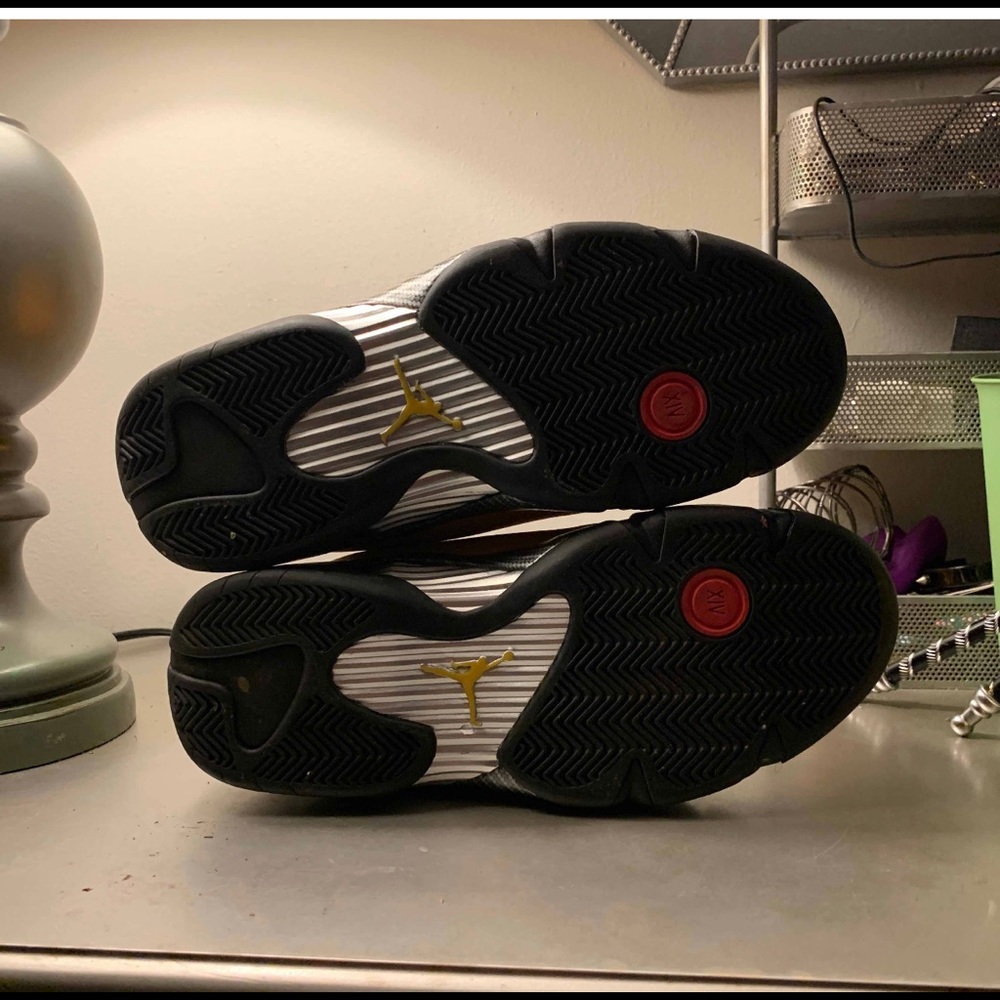 Shoes - Picture 6 of 8